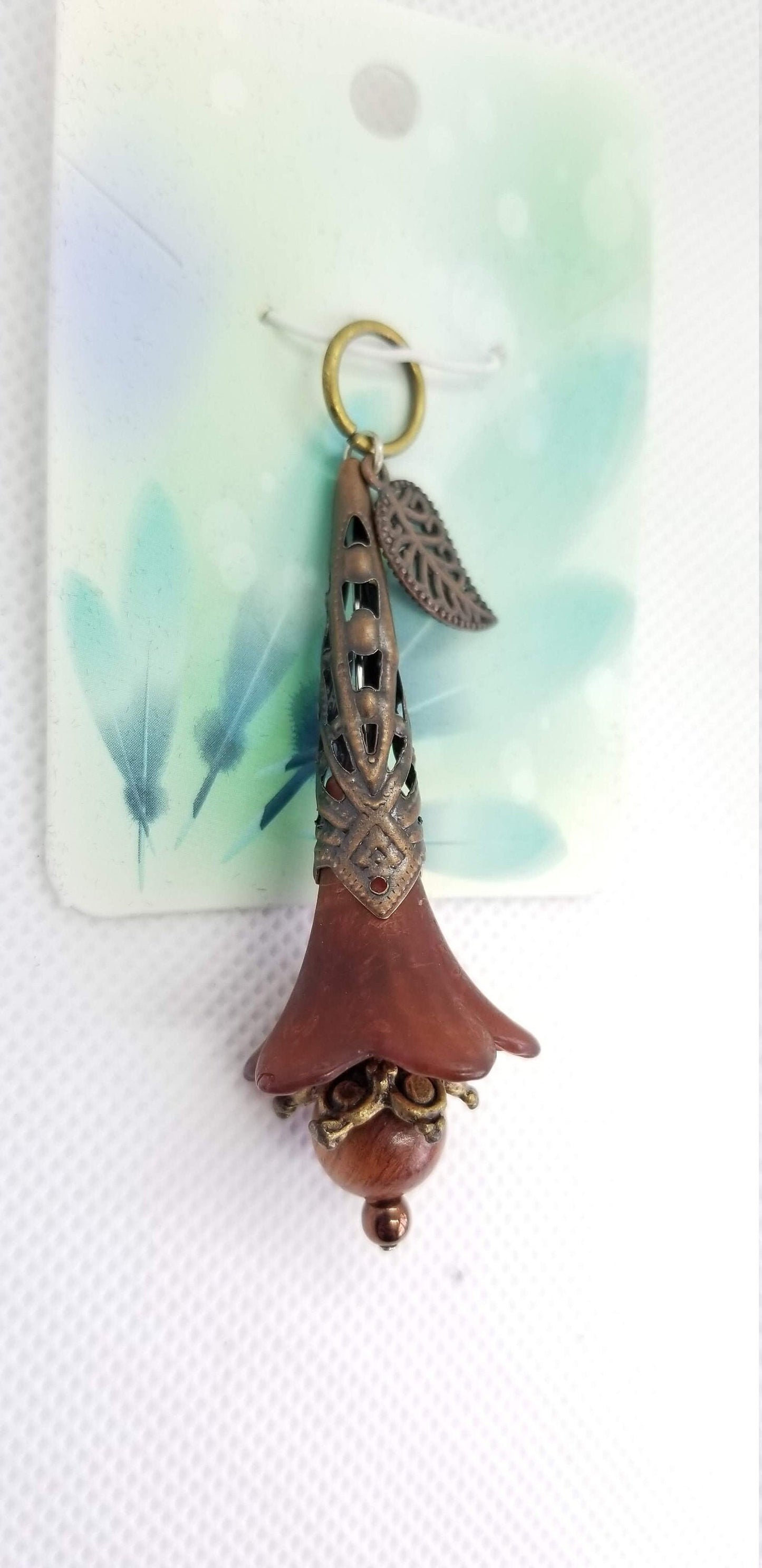 Art Deco Brown Flower Pendant with Wood Bead and leaf