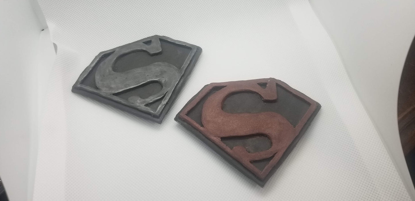 Superman Magnet 4"