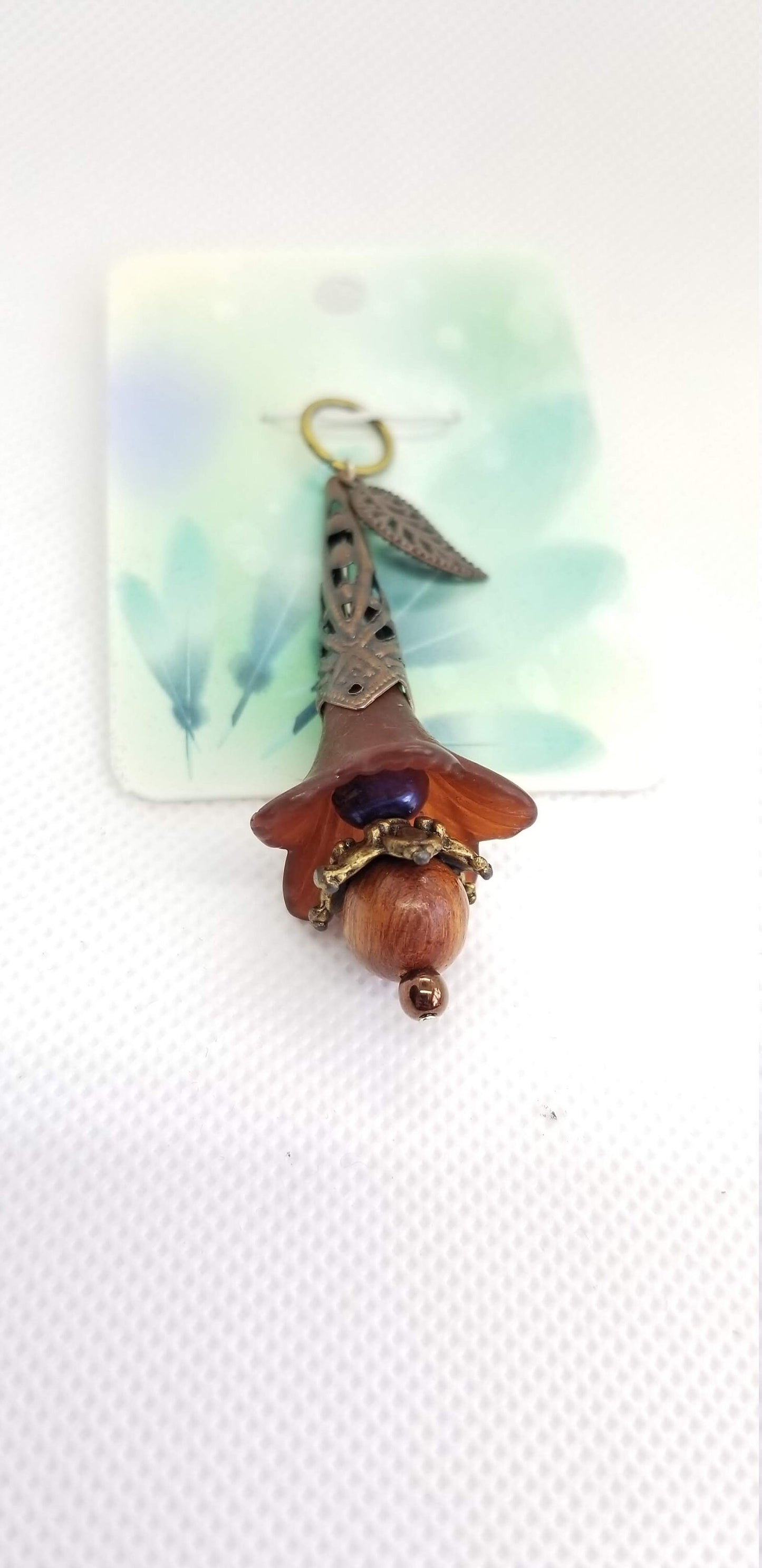 Art Deco Brown Flower Pendant with Wood Bead and leaf