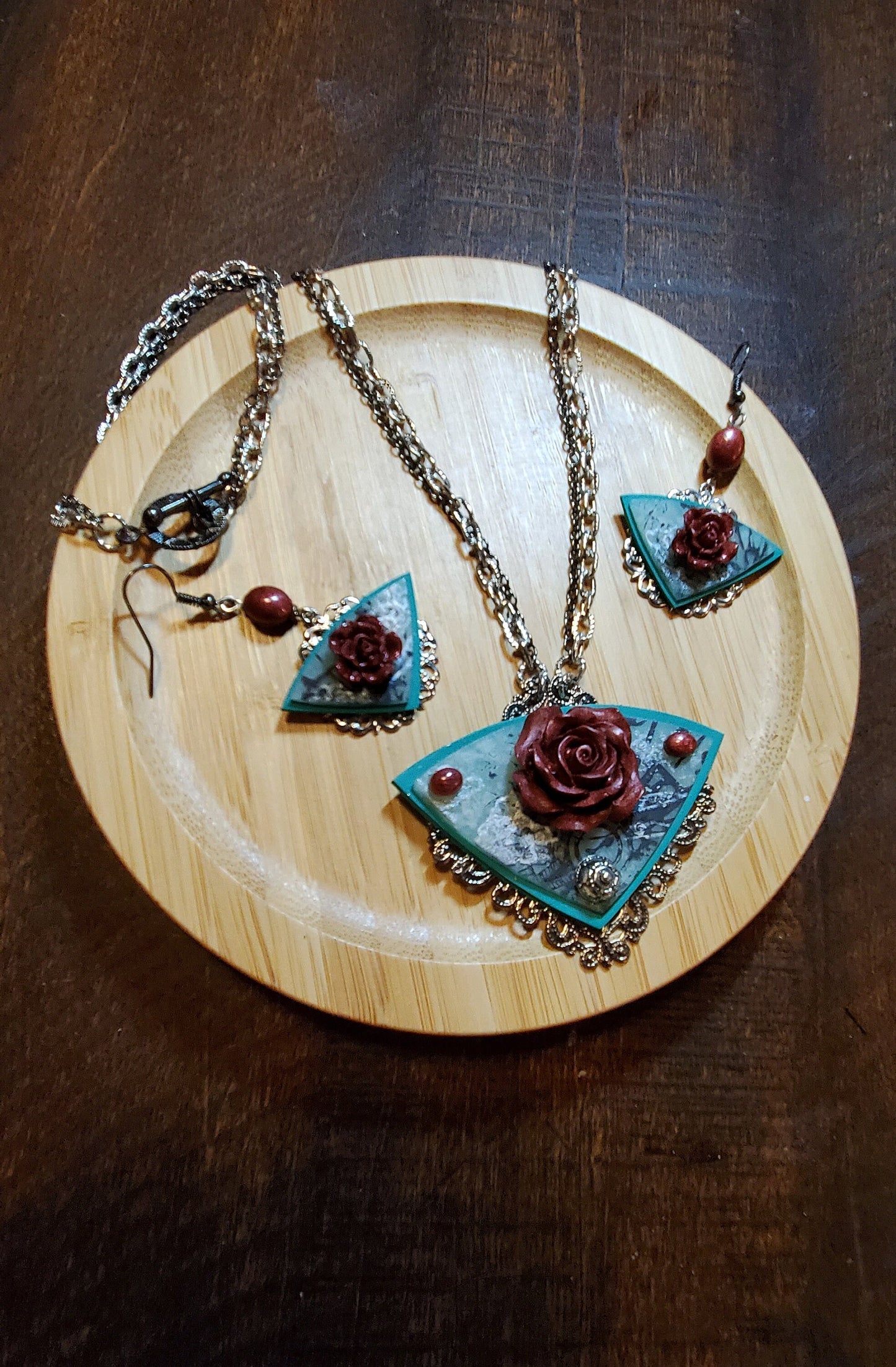 Filigree Rose Polymer Necklace and Earring Set