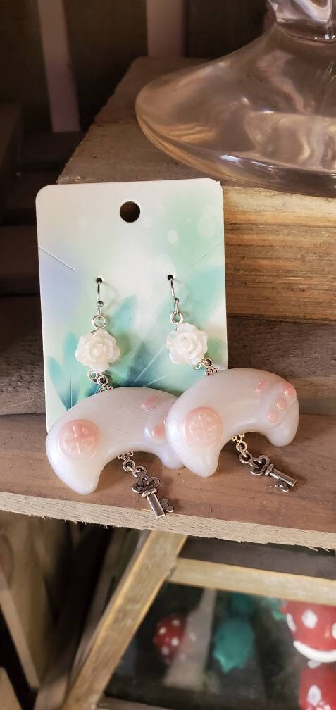 Genesis Controller Earrings in White SS